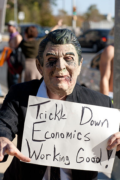 By Charlie Llewellin (Flickr: Occupy Austin) [CC BY-SA 2.0 (http://creativecommons.org/licenses/by-sa/2.0)], via Wikimedia Commons